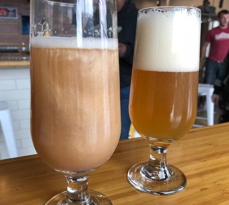 Glittery beer: a cerveja tendência nos bares dos Estados Unidos e Austrália Glittery beer: a cerveja tendência nos bares dos Estados Unidos e Austrália