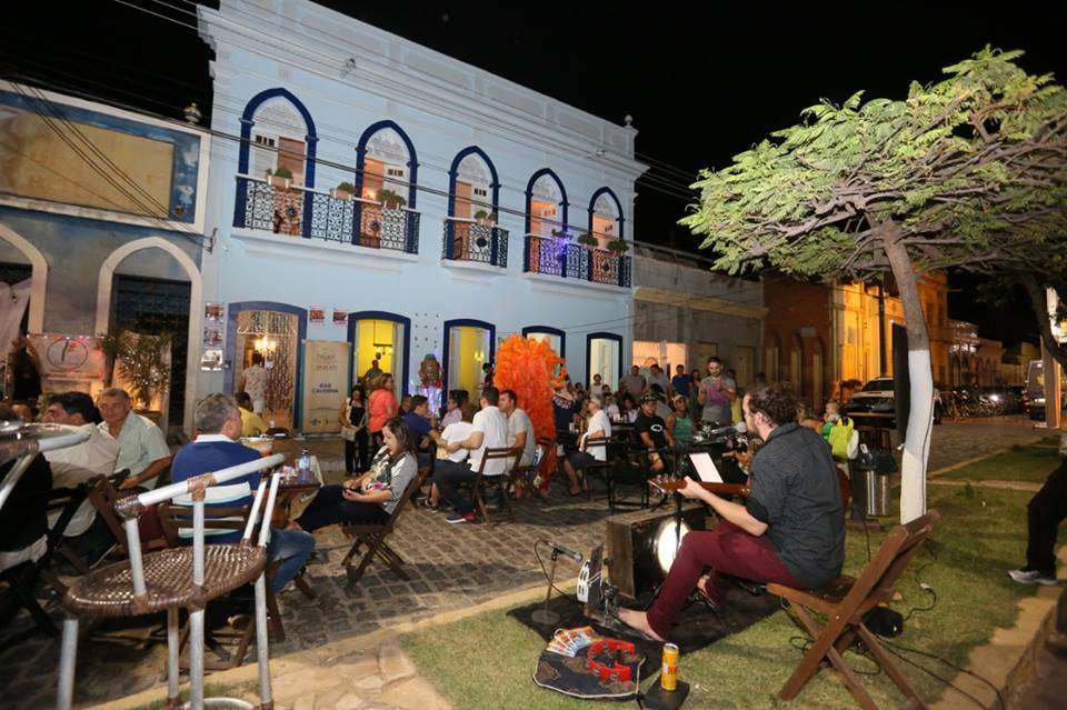 A Gastronomia e a Cultura vão movimentar Aracati em outubro, e o turismo também! A Gastronomia e a Cultura vão movimentar Aracati em outubro, e o turismo também!