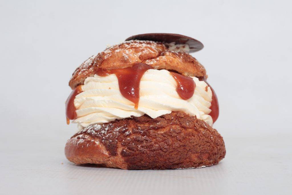 Bem vindos ao 2º Festival de Profiteroles: uma visita à realeza francesa, mas nos dias de hoje Bem vindos ao 2º Festival de Profiteroles: uma visita à realeza francesa, mas nos dias de hoje