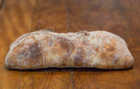 Conheçam A Padeira, uma padaria que guarda um dos melhores pães artesanais de São Paulo Conheçam A Padeira, uma padaria que guarda um dos melhores pães artesanais de São Paulo