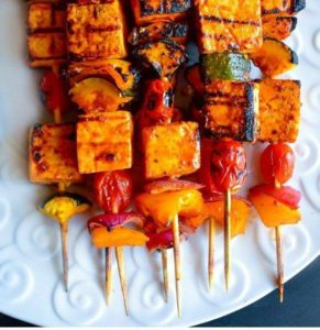Veja 5 restaurantes veganos e vegetarianos para visitar em Fortaleza Veja 5 restaurantes veganos e vegetarianos para visitar em Fortaleza