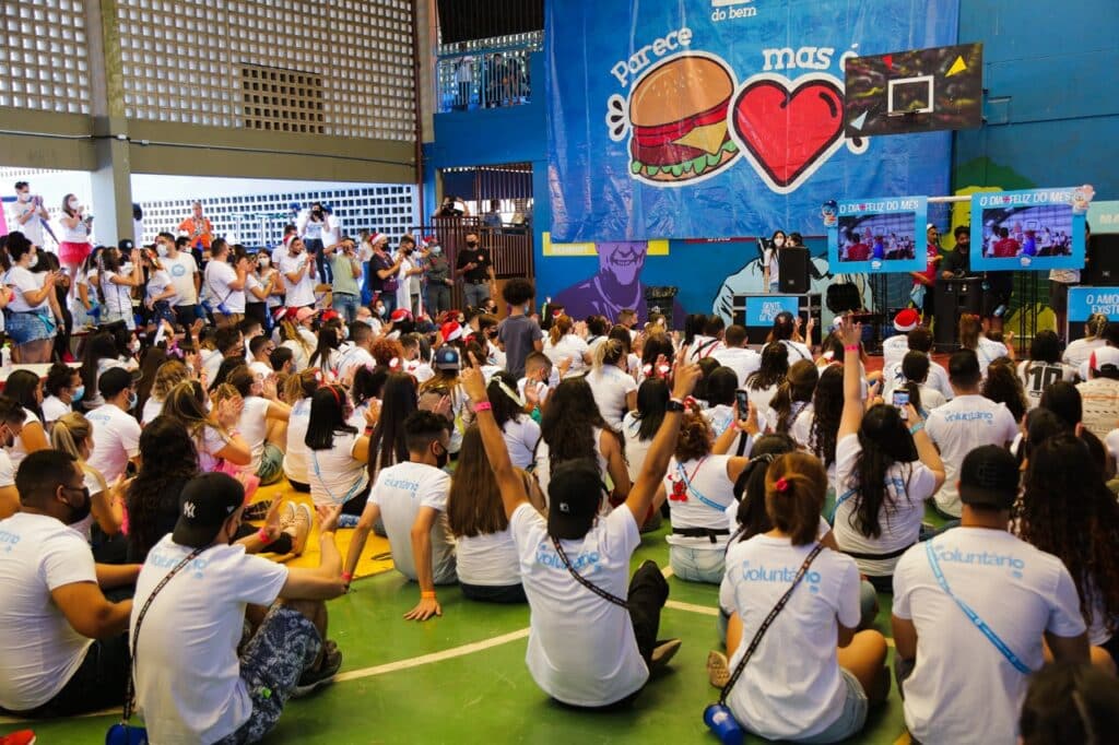 Hamburgada do Bem: ONG que nasceu em 2015, promove eventos para a comunidade - Seja um voluntário Hamburgada do Bem: ONG que nasceu em 2015, promove eventos para a comunidade - Seja um voluntário